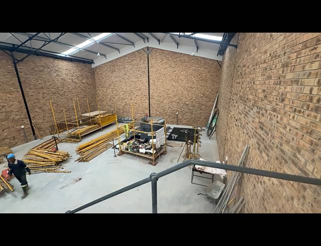 395M² WAREHOUSE FOR SALE IN BARTLETT